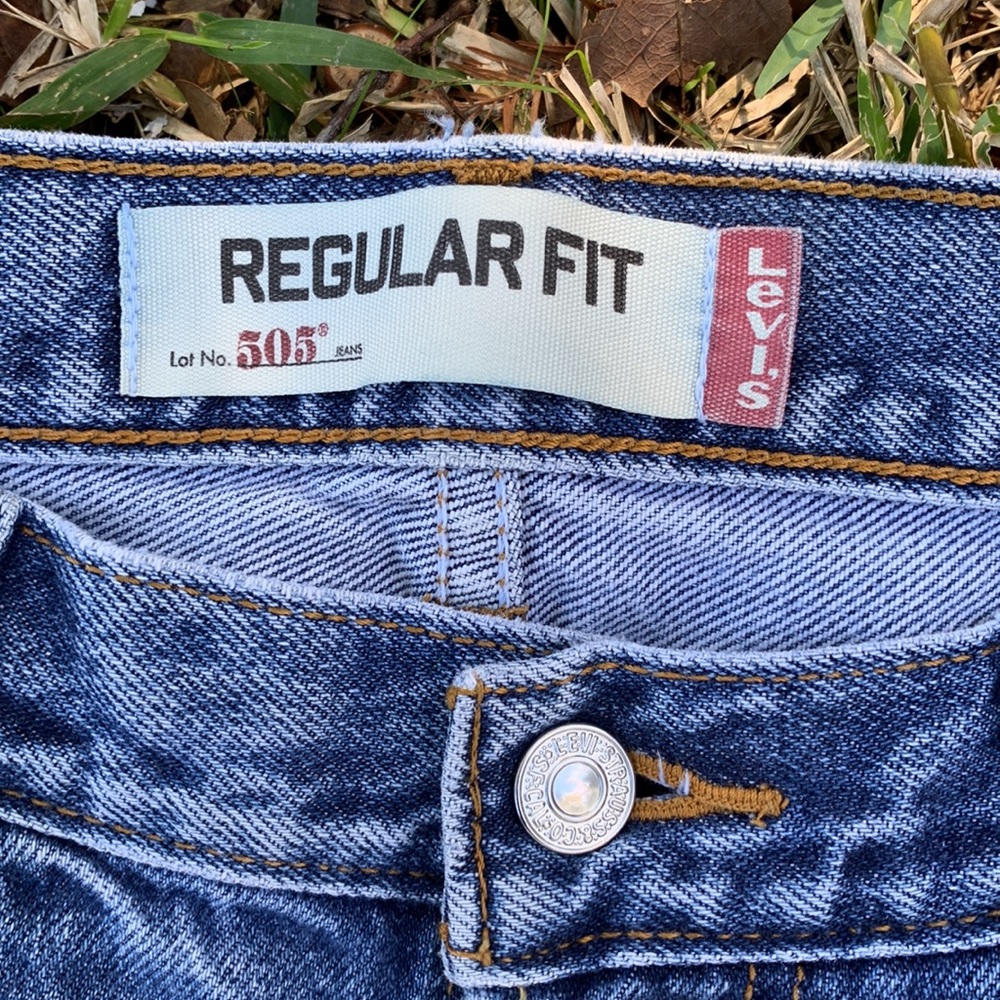 Levi’s 505 mens jeans in size 35/32 - Picture 2 of 5